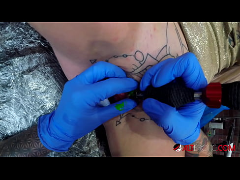 ❤️ An hottie thar a bheith tattooed Sully Savage fuair tattoo ar a clitoris Porn ag ga.extraclasswork.ru